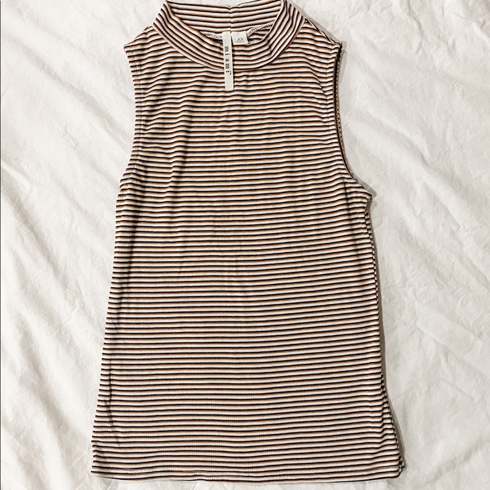 Sleeveless top